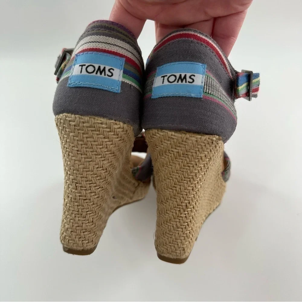Toms womens size 5 platform wedges multicolored stripe canvas